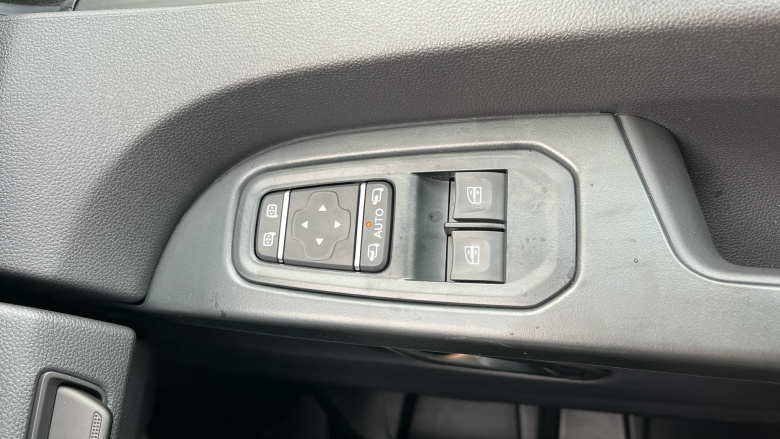 Renault Trafic Swb Diesel SL30 Blue dCi 150 Extra [Safety] Van